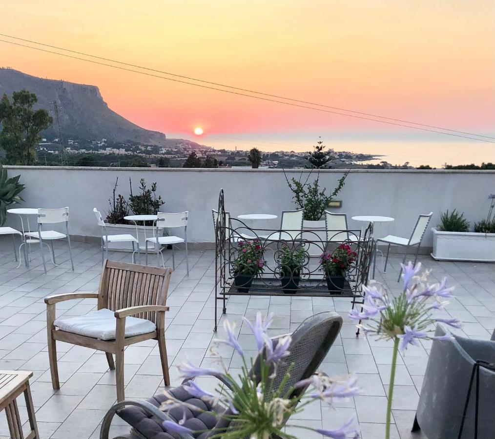 Casale Belvedere Vista Mare 瓦尔德利切 外观 照片