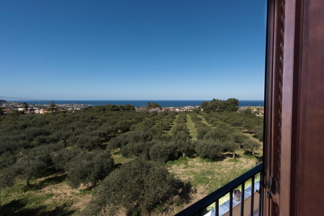 Casale Belvedere Vista Mare 瓦尔德利切 外观 照片